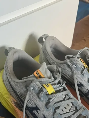 Used Asics Superblast 2 Paris bike — image 2 of 7