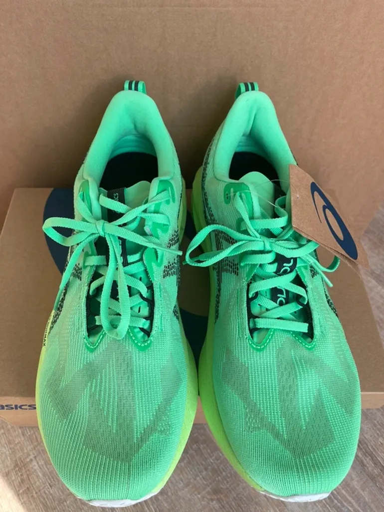 Used Asics Novablast 5 bike — image 2 of 7