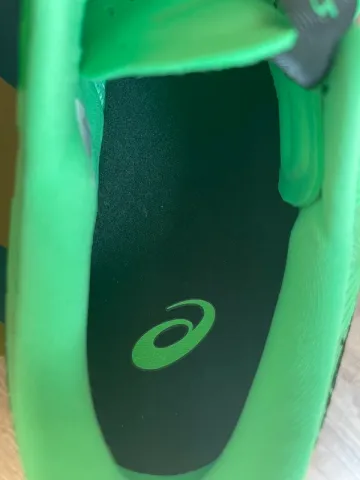 Used Asics Novablast 5 bike — image 7 of 7