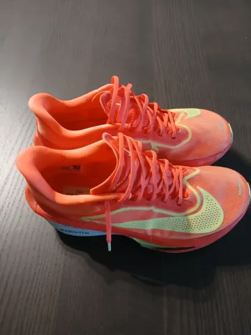 Used Nike Zoom Fly 6 bike — image 2 of 7