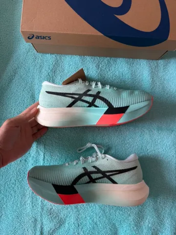 Used Asics Metaspeed Sky bike — image 4 of 11