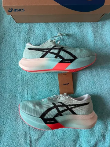 Used Asics Metaspeed Sky bike — image 2 of 11
