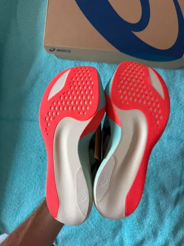 Used Asics Metaspeed Sky bike — image 7 of 11