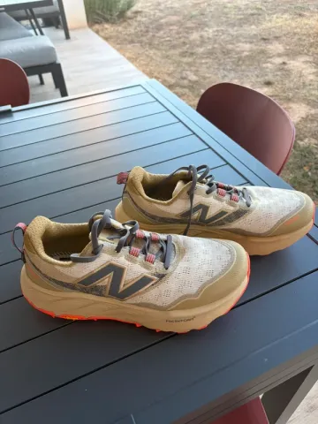 Gebrauchtes New Balance Fresh Foam X Hierro v9 bike — Bild 2 von 5