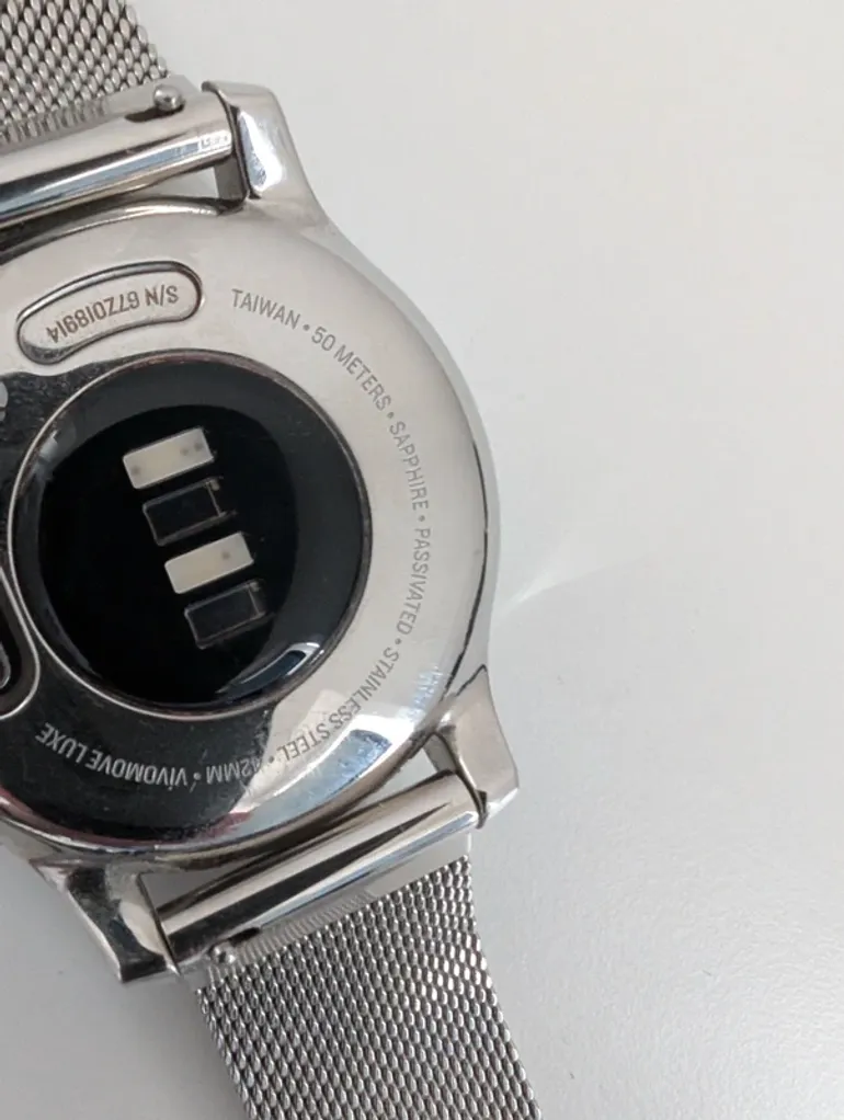 Tweedehands Garmin Vivomove Luxe bike — afbeelding 4 van 5