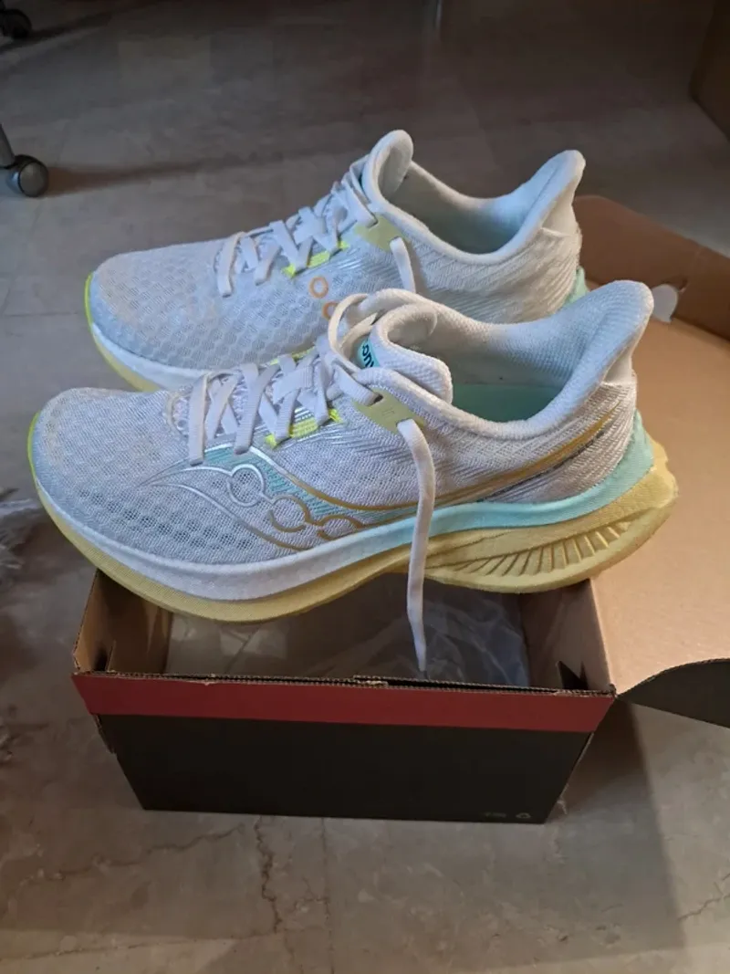 Used Saucony Endorphin Speed 5 Running Shoes