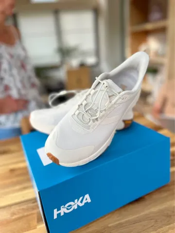 Used Hoka Transport bike — image 2 of 10