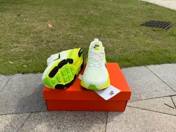 Used Nike Vomero 18 bike — image 3 of 5