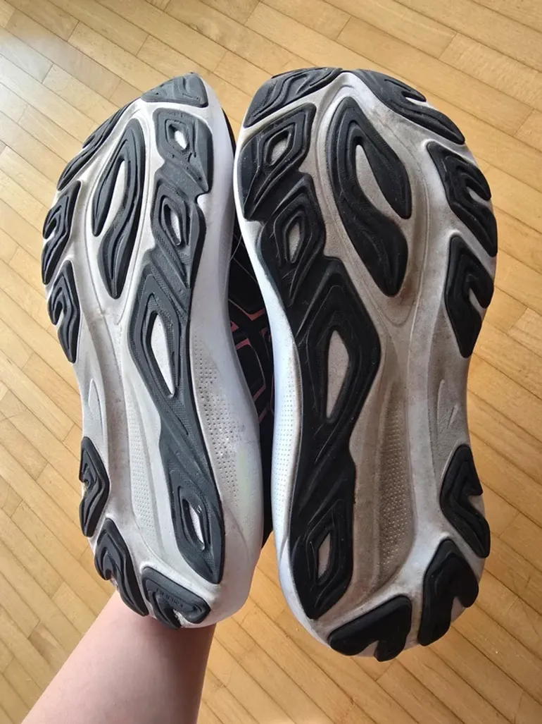 Used Asics GT-2000 14 bike — image 5 of 6