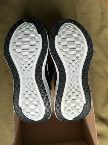 Used Nike Vomero Plus bike — image 4 of 5