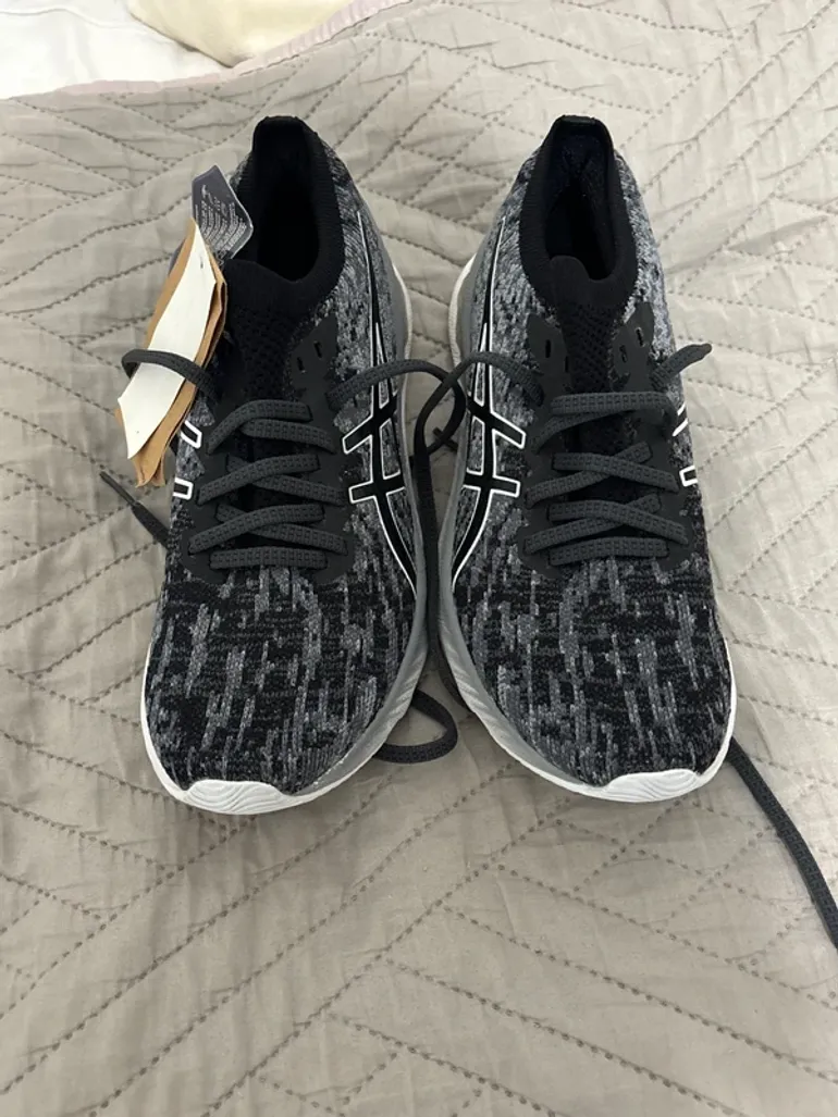Used Asics Gel-Nimbus 23 bike — image 2 of 5