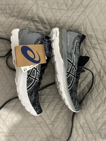Used Asics Gel-Nimbus 23 bike — image 1 of 5