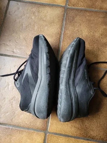 Used Brooks Ghost Max 2 bike — image 3 of 5