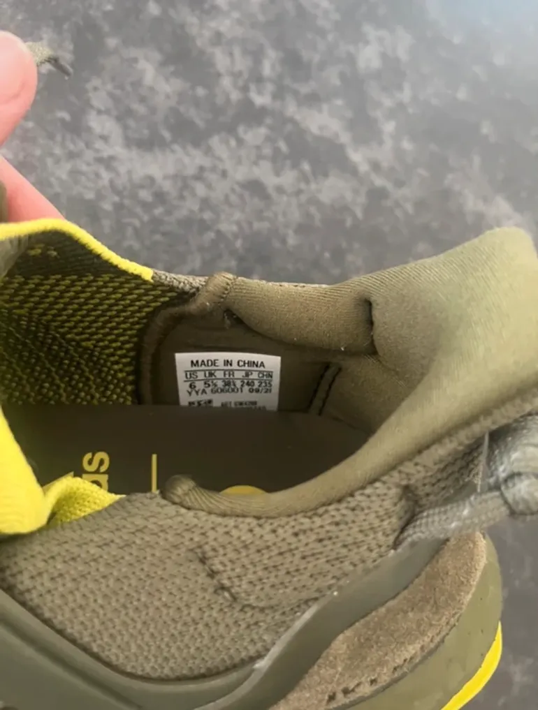 Used Adidas Ultra Boost OG Ivy Park x Peloton 2021 bike — image 5 of 6