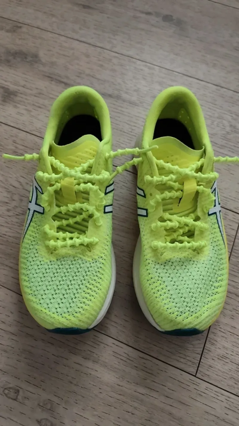 Used Asics Magic Speed 2 Running Shoes