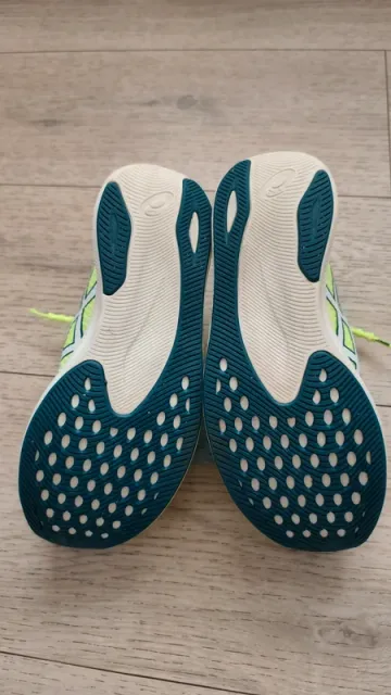 Used Asics Magic Speed 2 bike — image 3 of 5