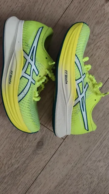Used Asics Magic Speed 2 bike — image 2 of 5