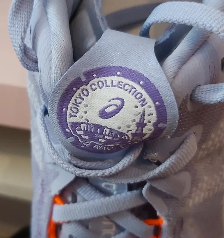 Used Asics Novablast 5 Tokyo bike — image 5 of 10