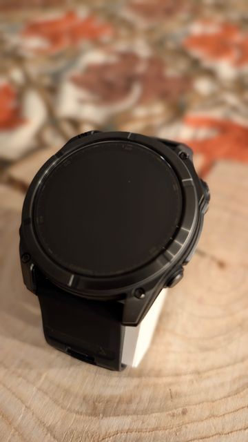 Used Garmin Fenix 8 AMOLED bike — image 4 of 13