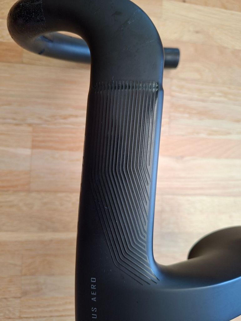 FORZA Nimbus Aero bike d'occasion — image 13 sur 18