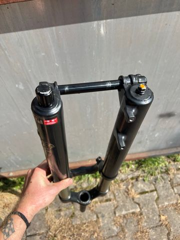 Käytetty Fox float 36 performance series fit4 2016 bike — kuva 5 / 5