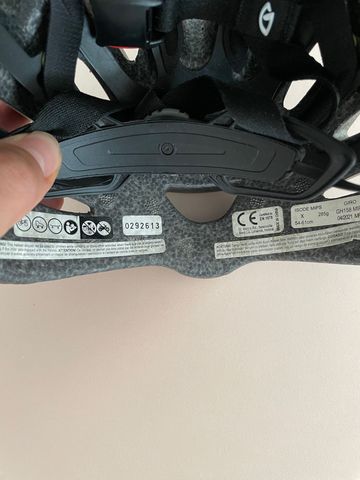 Giro Helmet 2021 bike d'occasion — image 5 sur 5