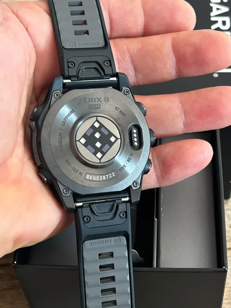 Garmin Fenix 8 Solar Sapphire 47mm bike d'occasion — image 7 sur 9