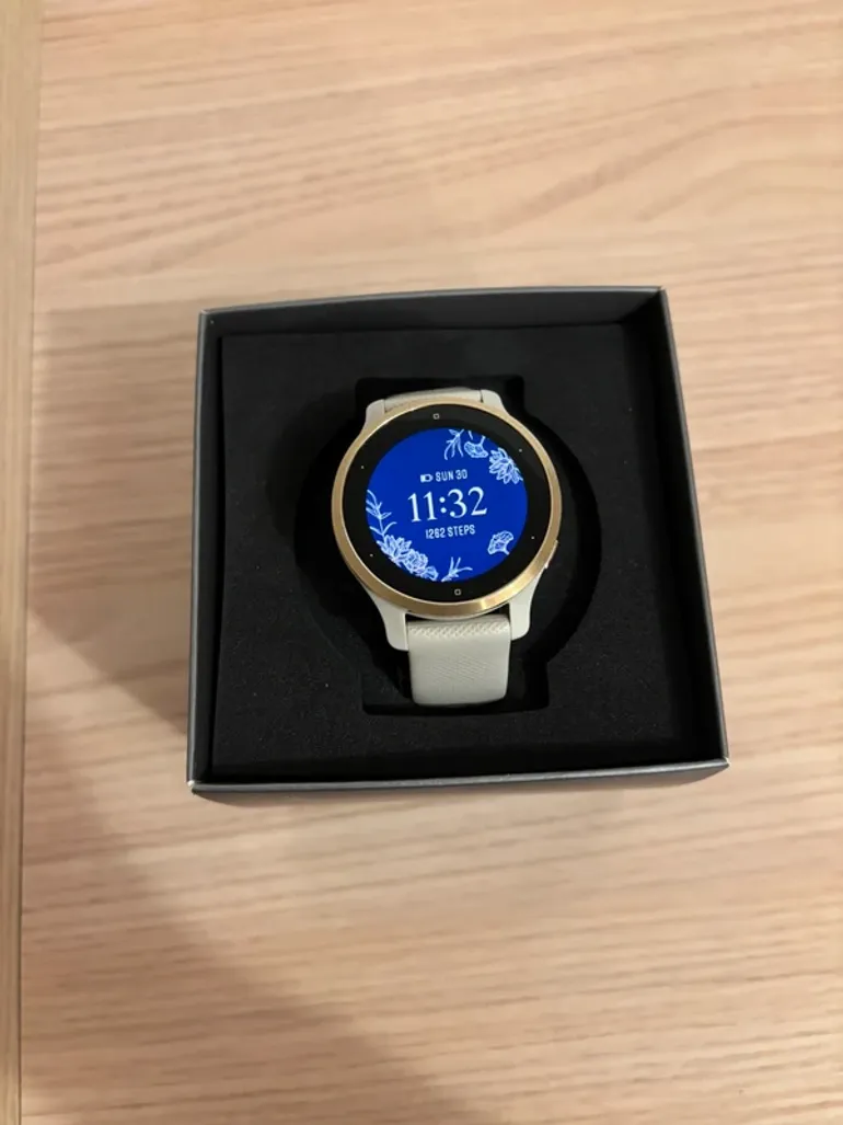Garmin Venu 2S bike d'occasion — image 2 sur 6