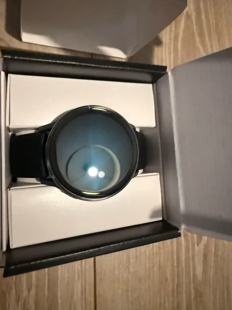 Garmin Venu 4 bike d'occasion — image 4 sur 4