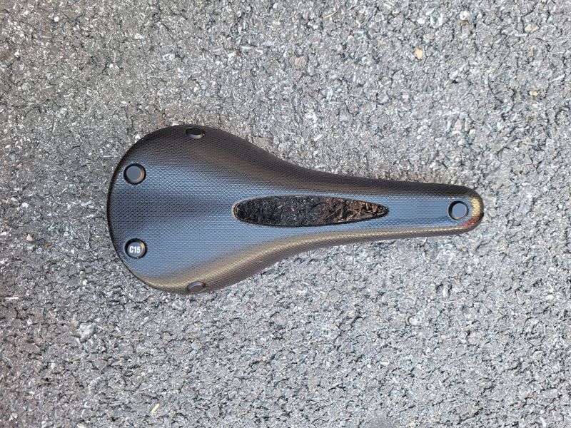 Použité Brooks C15 Carved Saddles & Seatposts