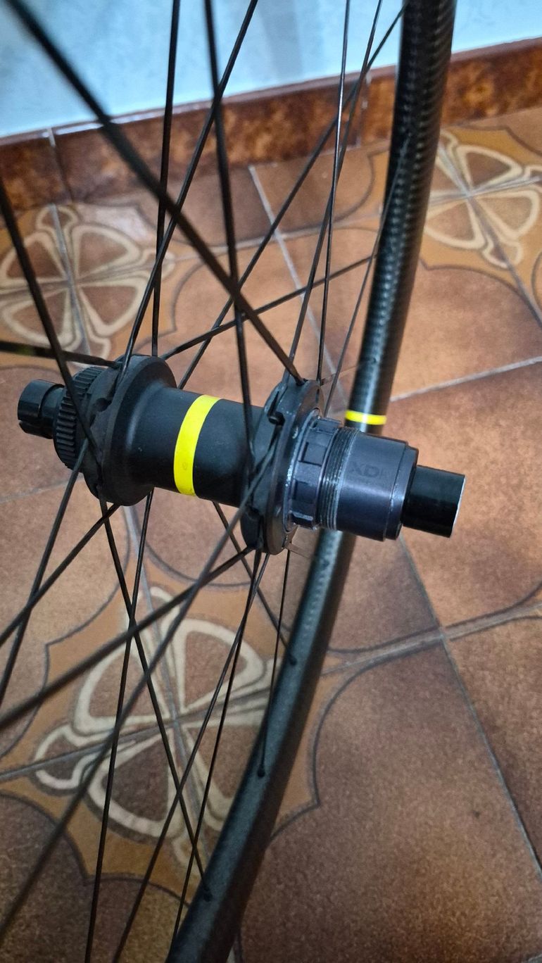 Used Mavic Cosmic SL 45 2023 bike — image 4 of 7