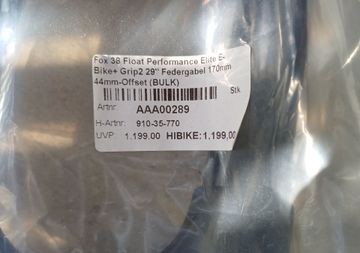Used Fox 38 Performance Elite Fork 2022 bike — image 2 of 3