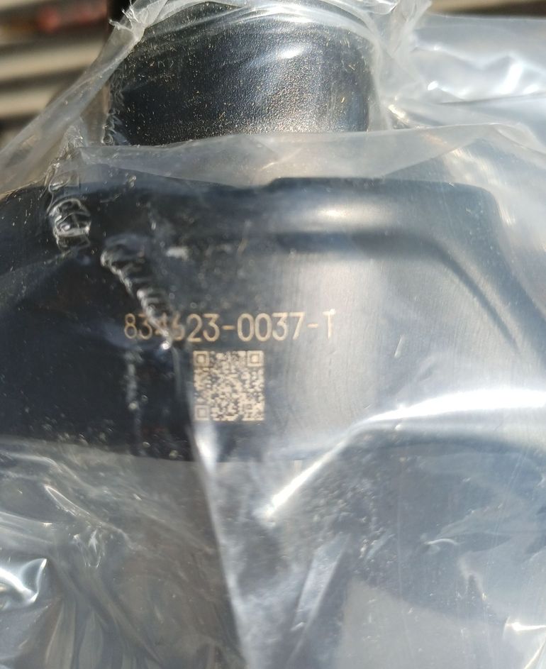 Used Fox 38 Performance Elite Fork 2022 bike — image 3 of 3