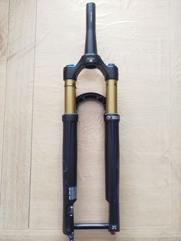 Used Fox 34 Factory Fork 2022 bike — image 2 of 7