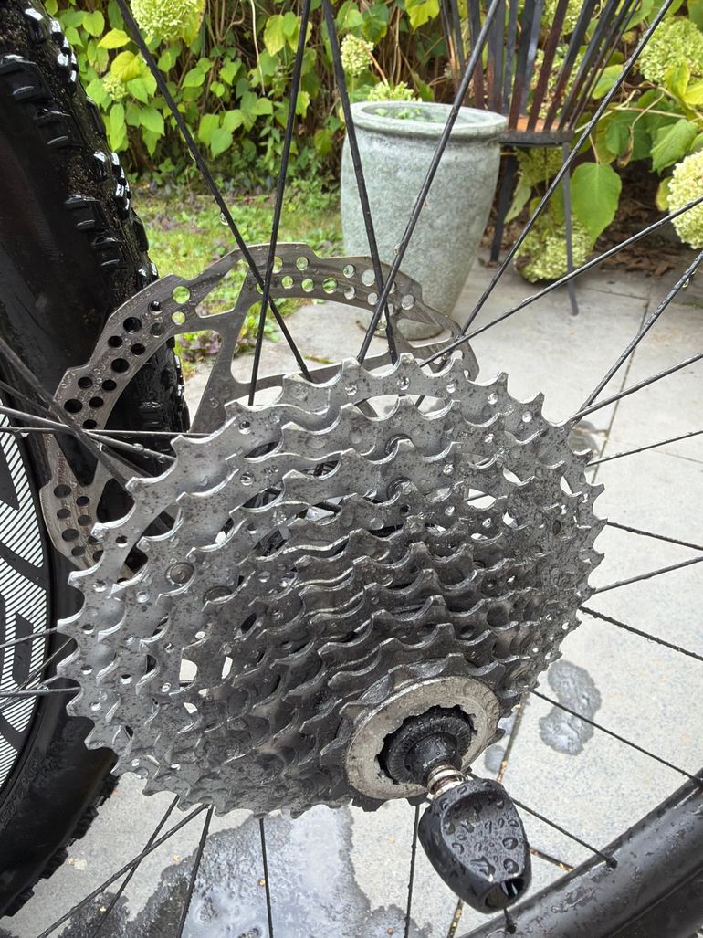Used Scope O2 2021 bike — image 2 of 8