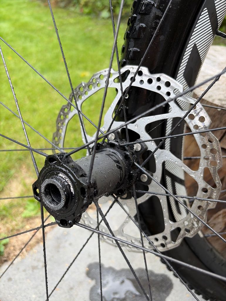 Used Scope O2 2021 bike — image 7 of 8
