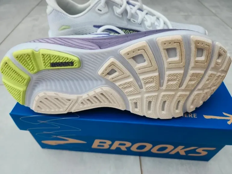 Tweedehands Brooks Ghost 18 2026 bike — afbeelding 2 van 4