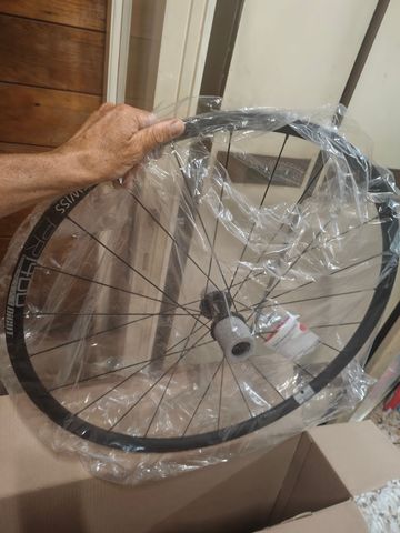 Used Dt Swiss Wheels bike — image 2 of 3