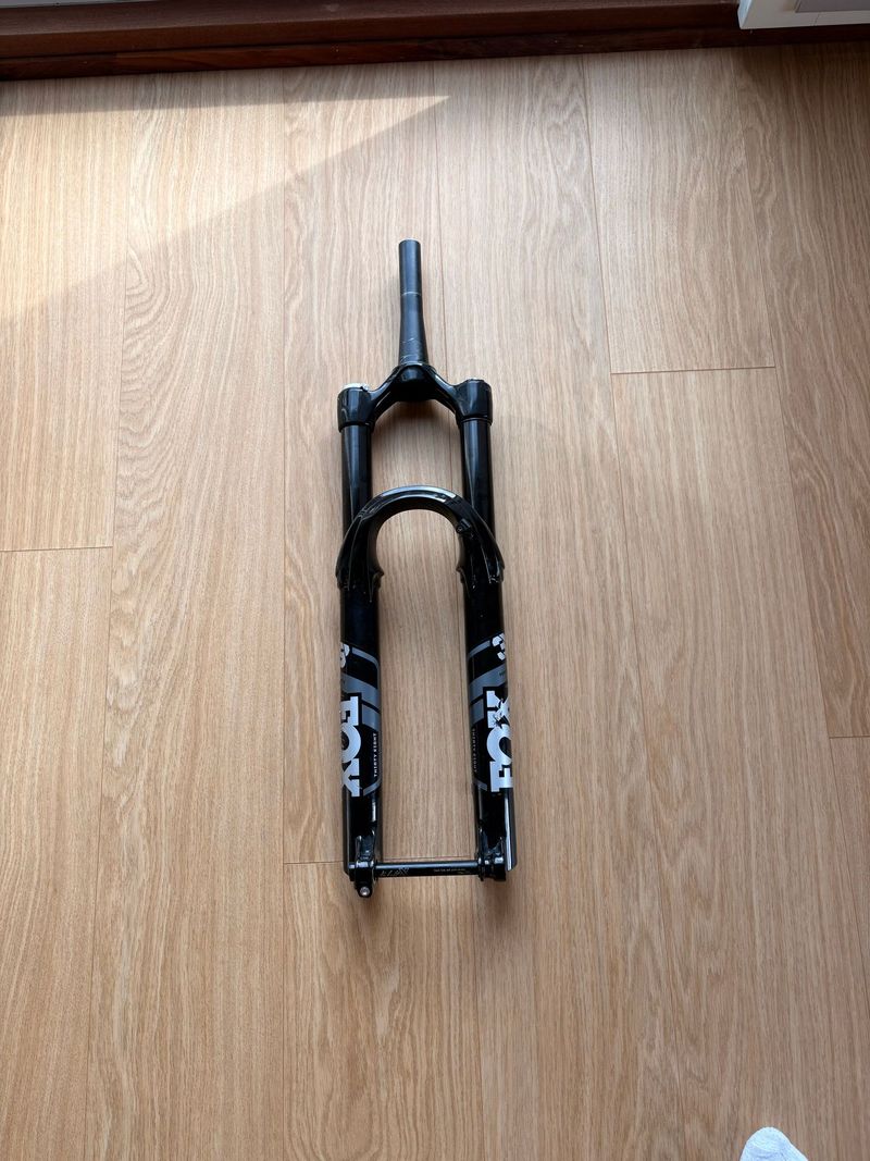 Použité Fox 38 Performance Fork 2023 Fork