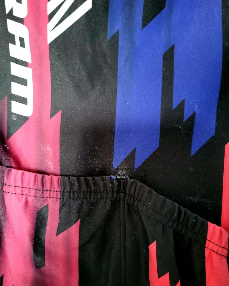 Used Rapha Canyon Souplesse Jersey 2023 bike — image 4 of 4