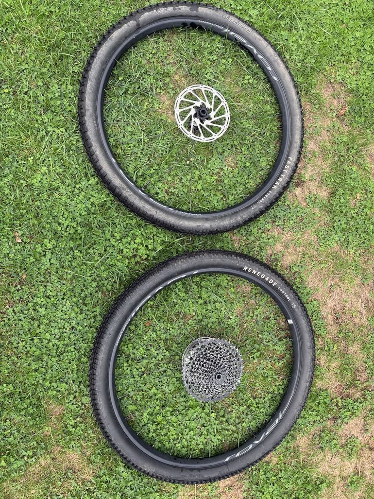 Used Roval Control Alloy 29 Boost Wheelset 2024 bike — image 2 of 7