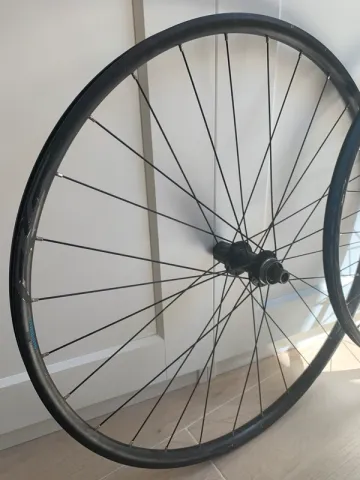 Used Shimano RS DISC bike — image 4 of 6