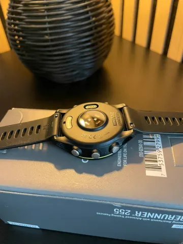 Used Garmin Forerunner 255 bike — image 3 of 4