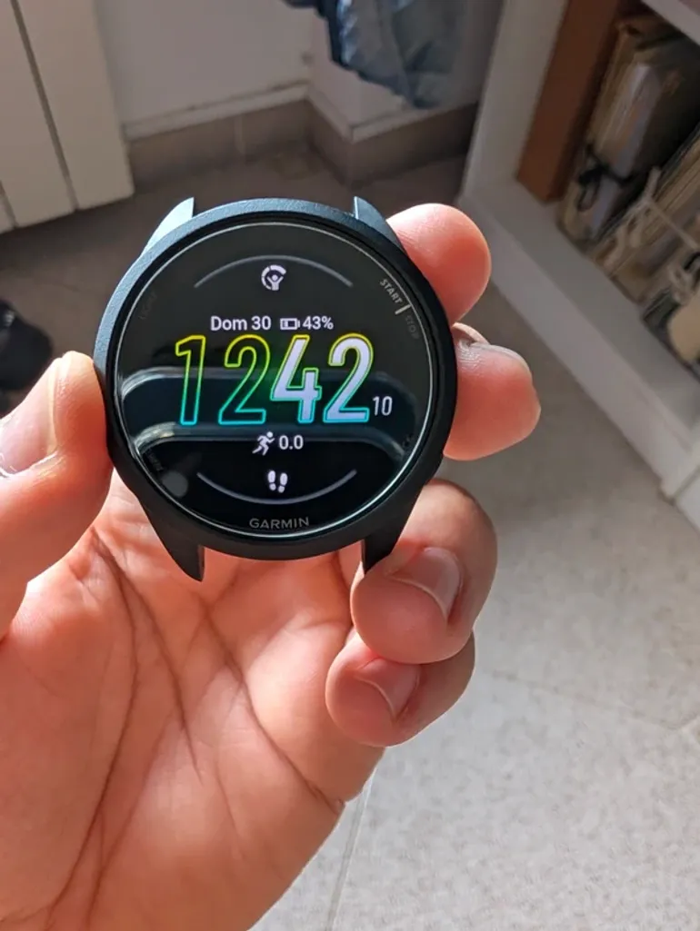 Gebrauchtes Garmin Forerunner 165 bike — Bild 2 von 2