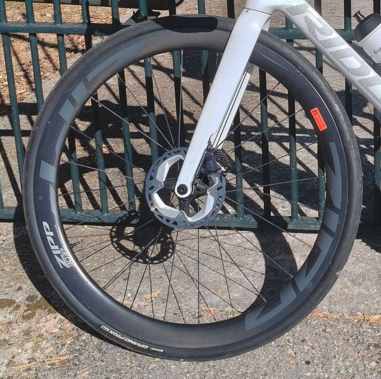 Used Zipp 303s 2025 bike — image 2 of 2