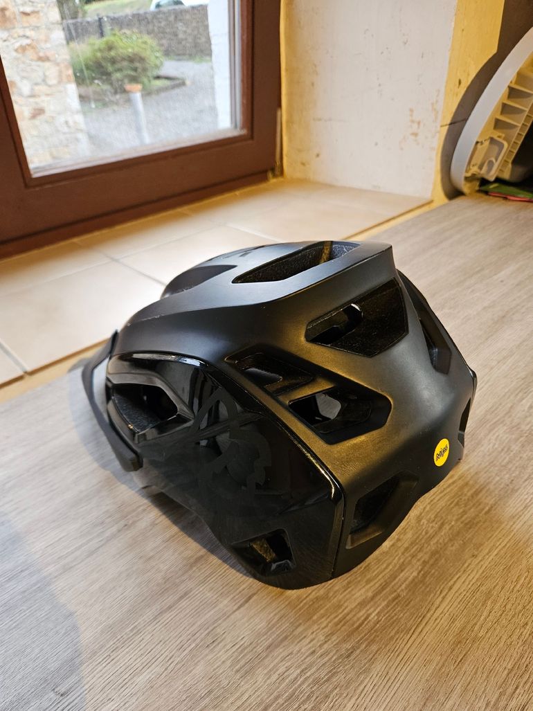Used Fox Speedframe Pro Helmet 2021 bike — image 3 of 5