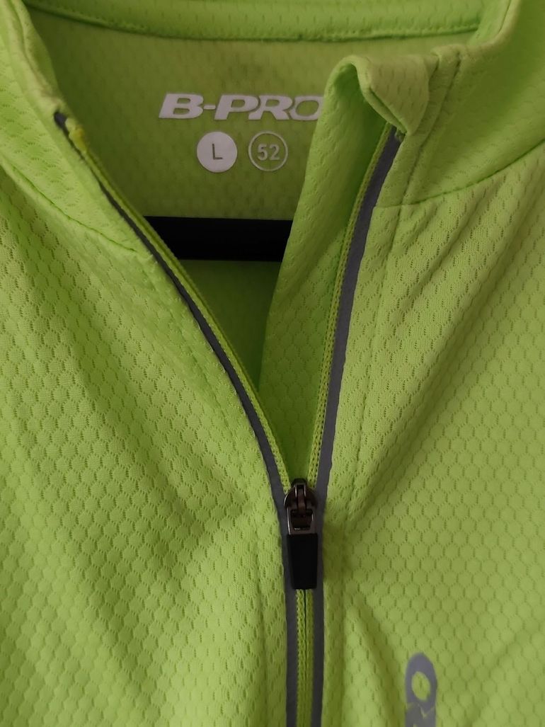 Used Pro Short Sleeve Jersey bike — image 7 of 15