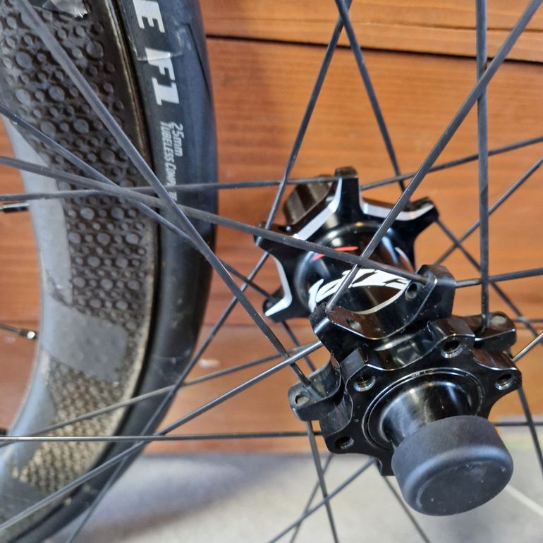 Używany Zipp 303 disco Firecrest 2021 bike — zdjęcie 5 z 6