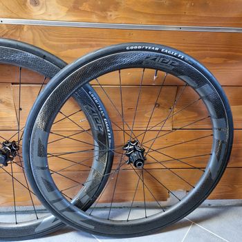 Używany Zipp 303 disco Firecrest 2021 bike — zdjęcie 2 z 6