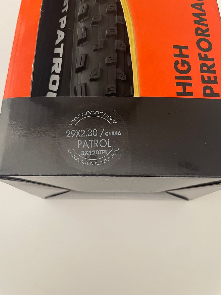 Używany CST Tires PATROL bike — zdjęcie 3 z 5